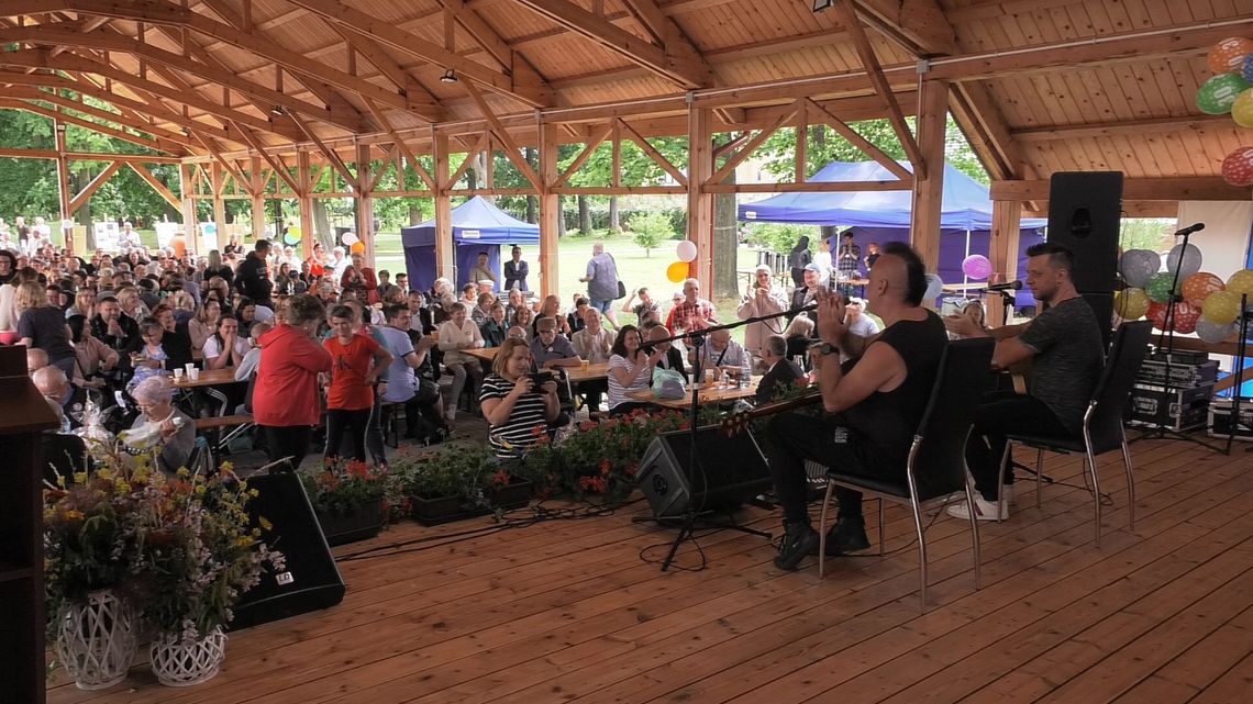 JUBILEUSZ 30-LECIA DZIENNEGO DOMU SENIOR + ORAZ 25-LECIE ŚRODOWISKOWEGO DOMU SAMOPOMOCY JUBILEUSZ 30-LECIA DZIENNEGO DOMU SENIOR + ORAZ 25-LECIE ŚRODOWISKOWEGO DOMU SAMOPOMOCY