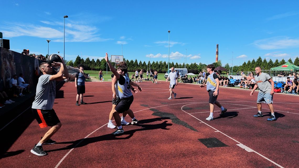 Jubileusz pod koszem - Za nami 15. edycja Domino Streetball Cup w Świdnicy