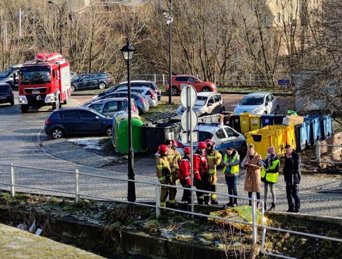 KŁODZKO - WYŁOWIONO ZWŁOKI Z MŁYNÓWKI