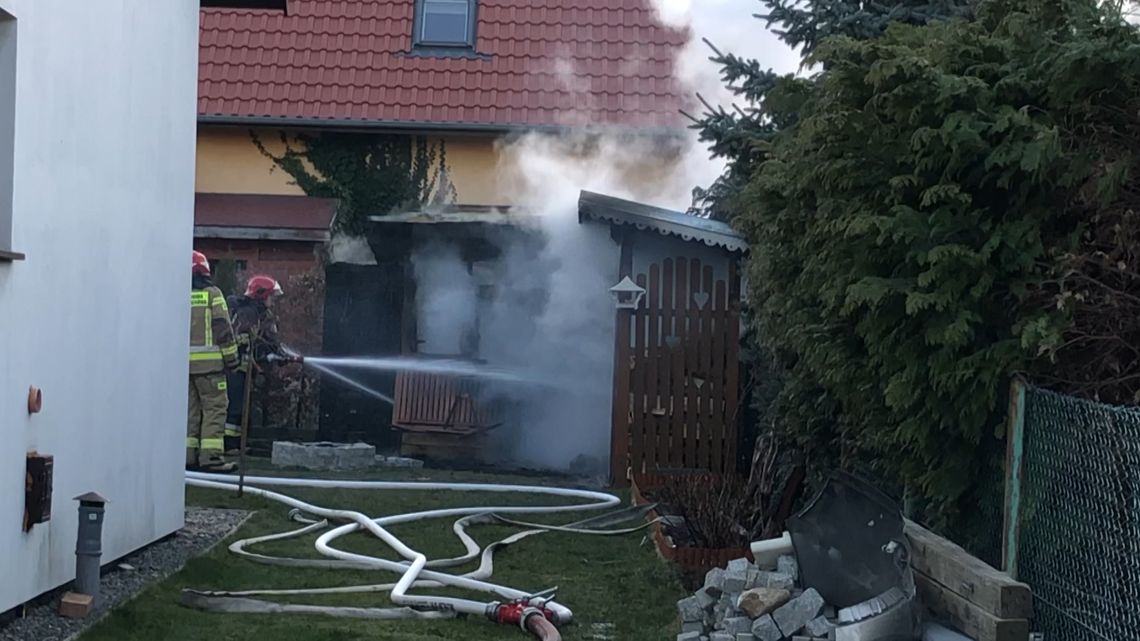 KOLEJNY POŻAR W PIESZYCACH