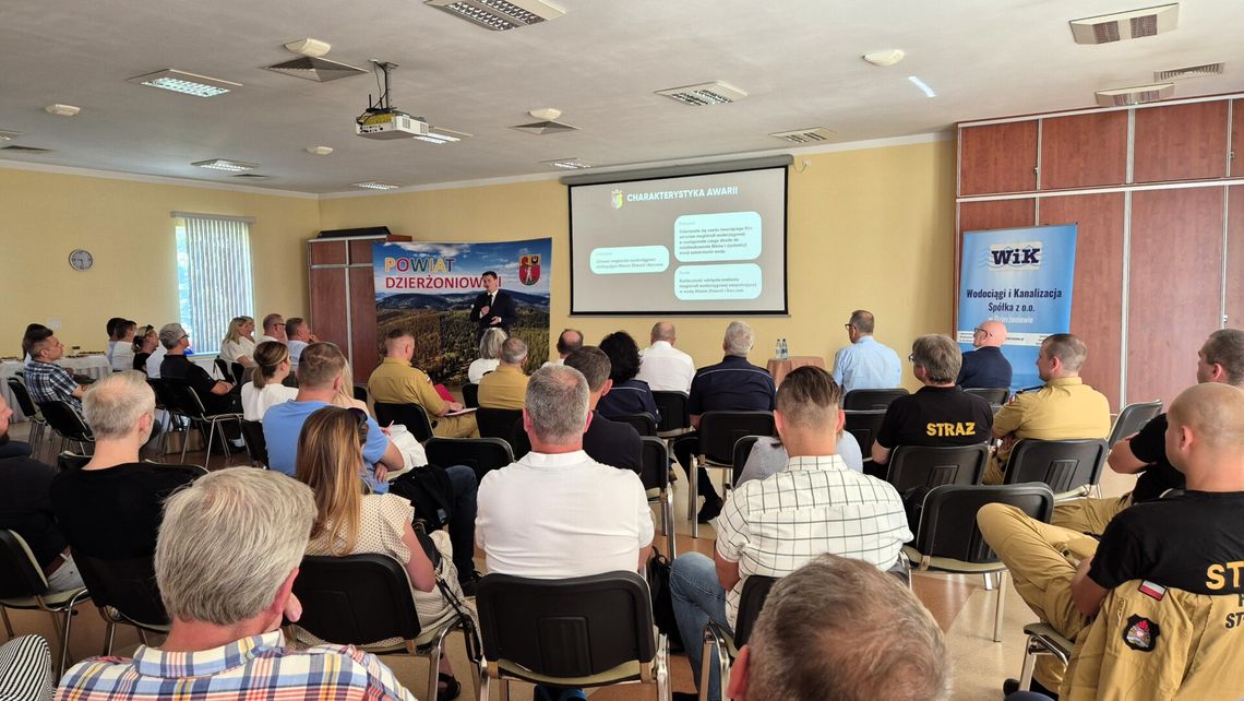 Konferencja „Bezpieczeństwo w zarządzaniu wodą na ziemi dzierżoniowskiej” Konferencja „Bezpieczeństwo w zarządzaniu wodą na ziemi dzierżoniowskiej”