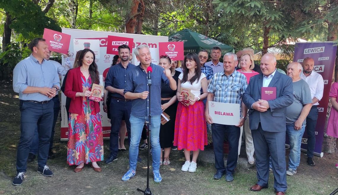 Parlamentarzyści z Lewicy na Międzynarodowym Cukierkowym Turnieju warcabowym w Bielawie