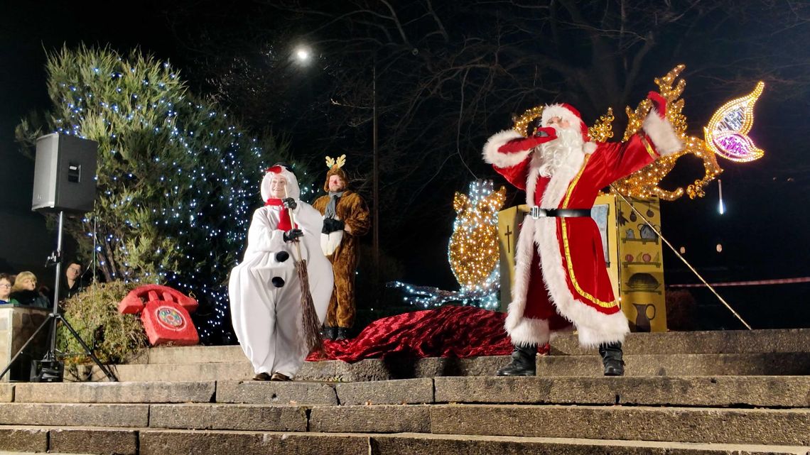 Mikołajki w Bielawie: Spotkanie na Placu Wolności