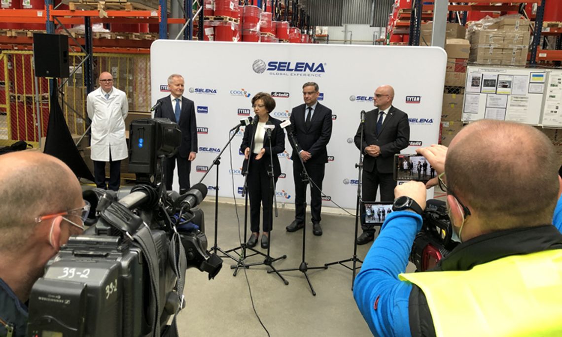 MINISTER MARLENA MALĄG Z WIZYTĄ W FIRMIE LIBRA W DZIERŻONIOWIE MINISTER MARLENA MALĄG Z WIZYTĄ W FIRMIE LIBRA W DZIERŻONIOWIE