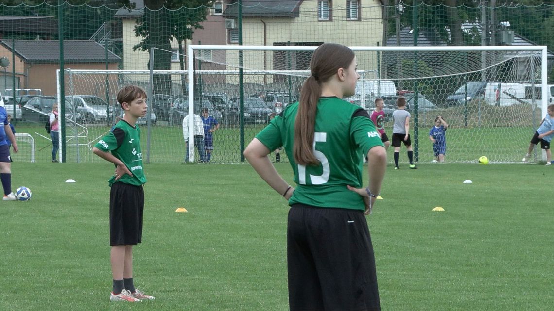 Młodzi piłkarze z gminy Dzierżoniów walczyli o mistrzostwo!