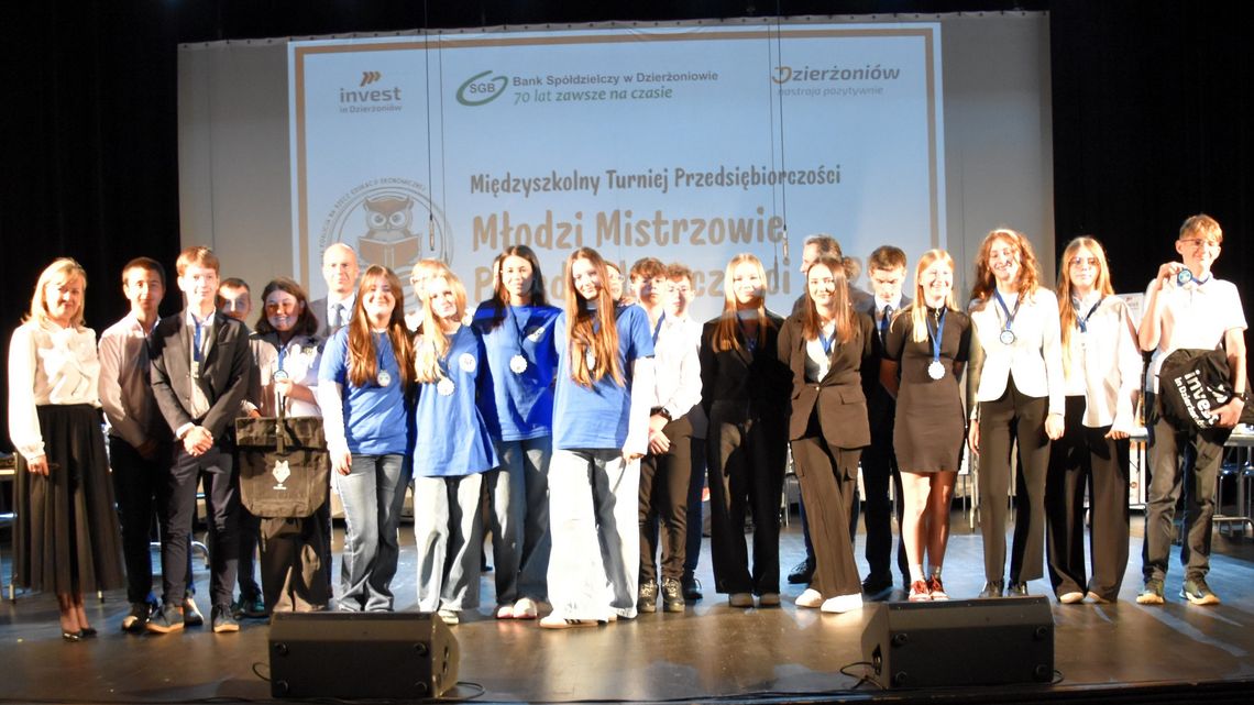 Młodzi, zdolni i przedsiębiorczy – finał turnieju „Młodzi Mistrzowie Przedsiębiorczości 2025”