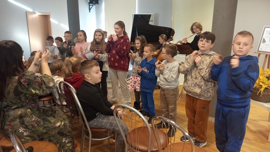Mościsko. Koncert - lekcja "Efekt Chopina" Mościsko. Koncert - lekcja "Efekt Chopina"