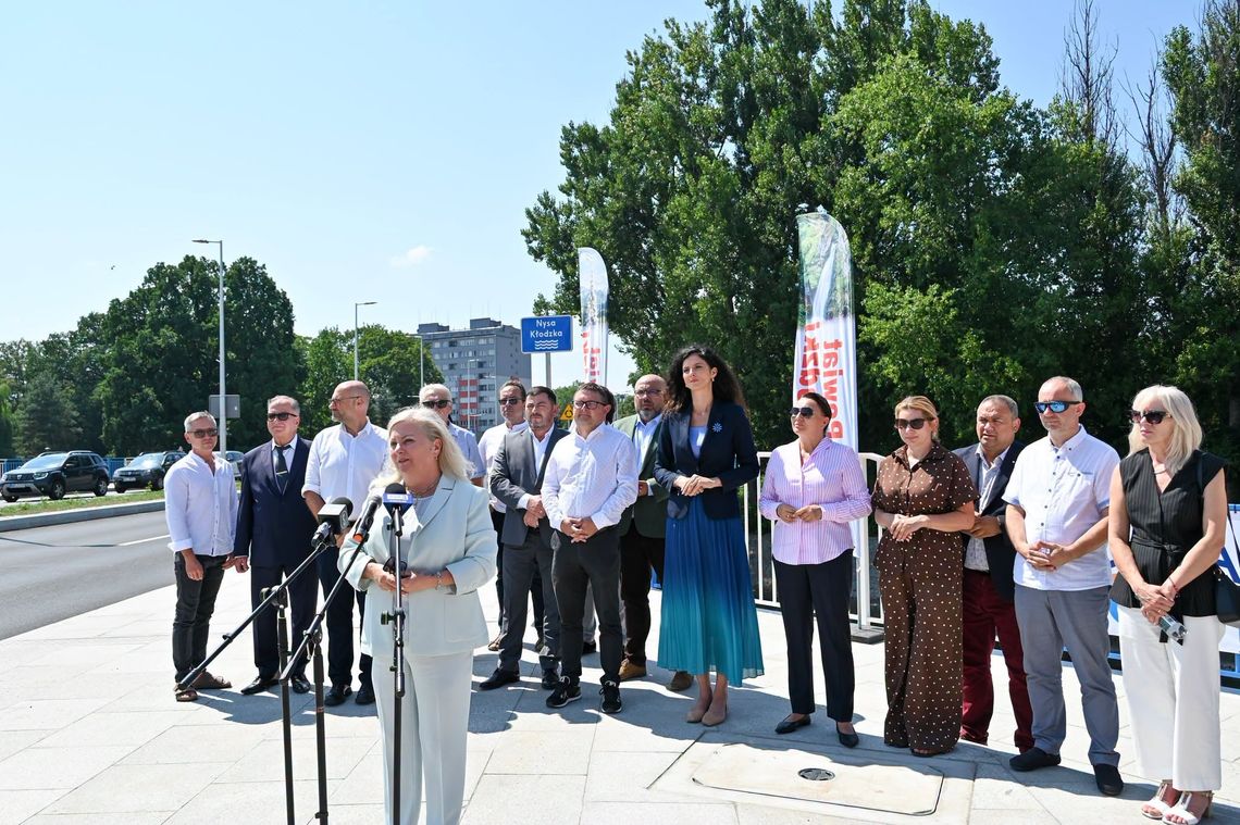 Most na ul. Kościuszki w Kłodzku oficjalnie otwarty! Most na ul. Kościuszki w Kłodzku oficjalnie otwarty!