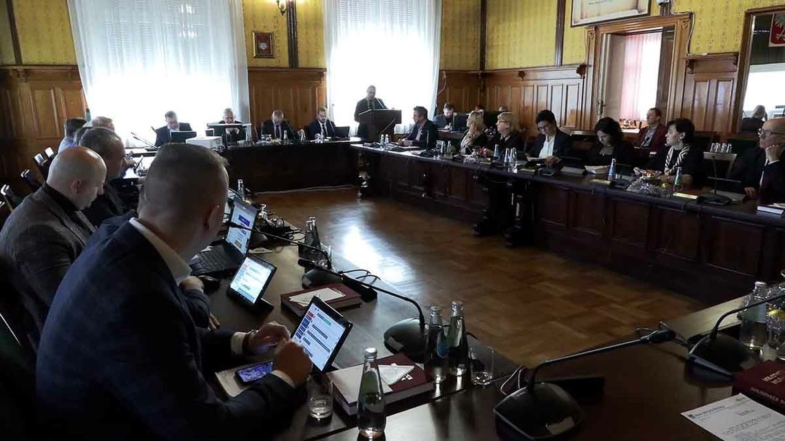 "Nie" dla spalarni i budżet Bielawy na rok 2023