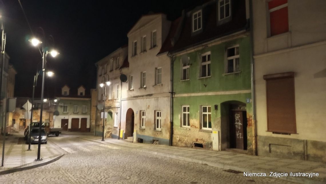 Niemcza. Syn ugodził swoją matkę nożem Niemcza. Syn ugodził swoją matkę nożem