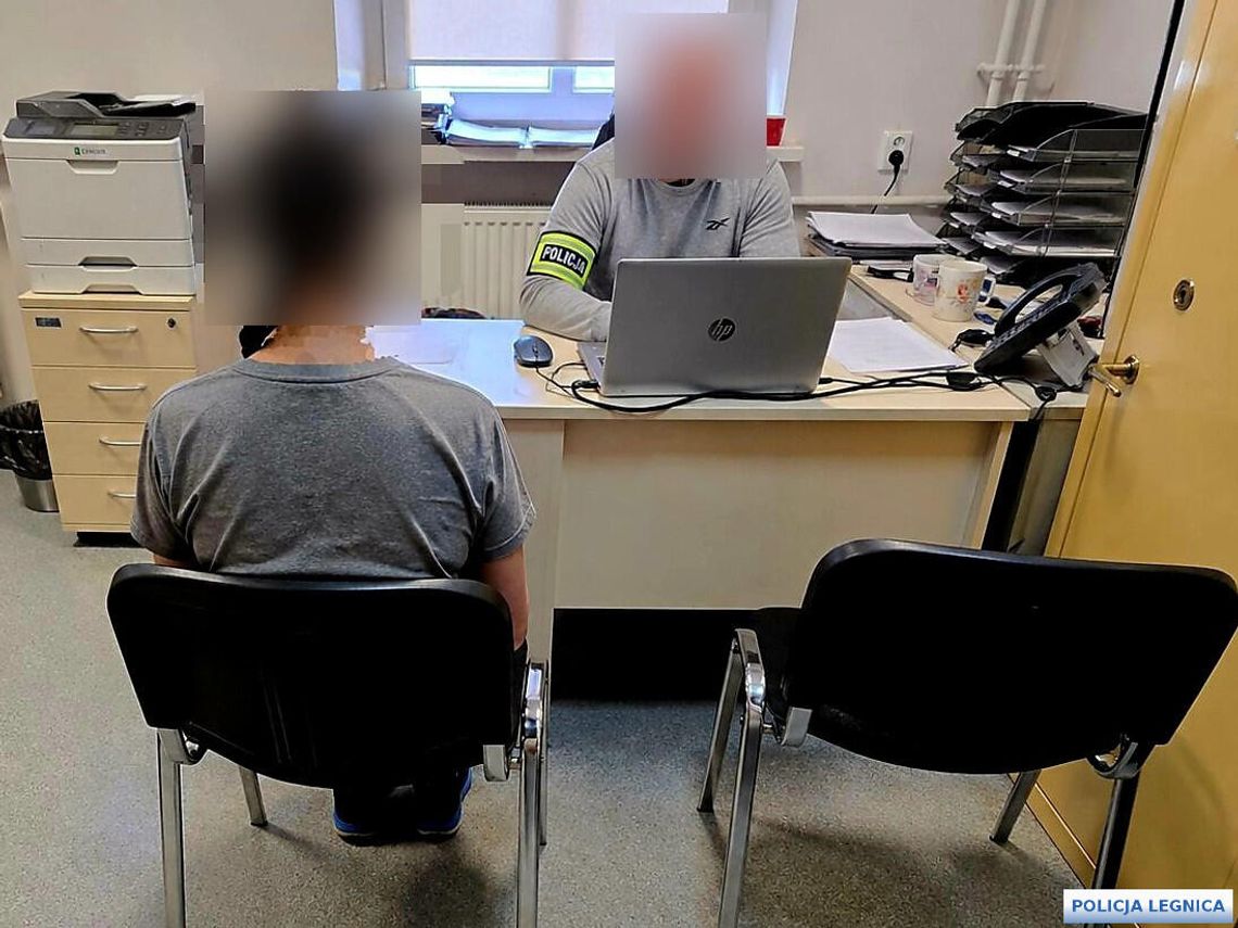 Nietrzeźwa matka wywracała się z 2,5-letnim dzieckiem