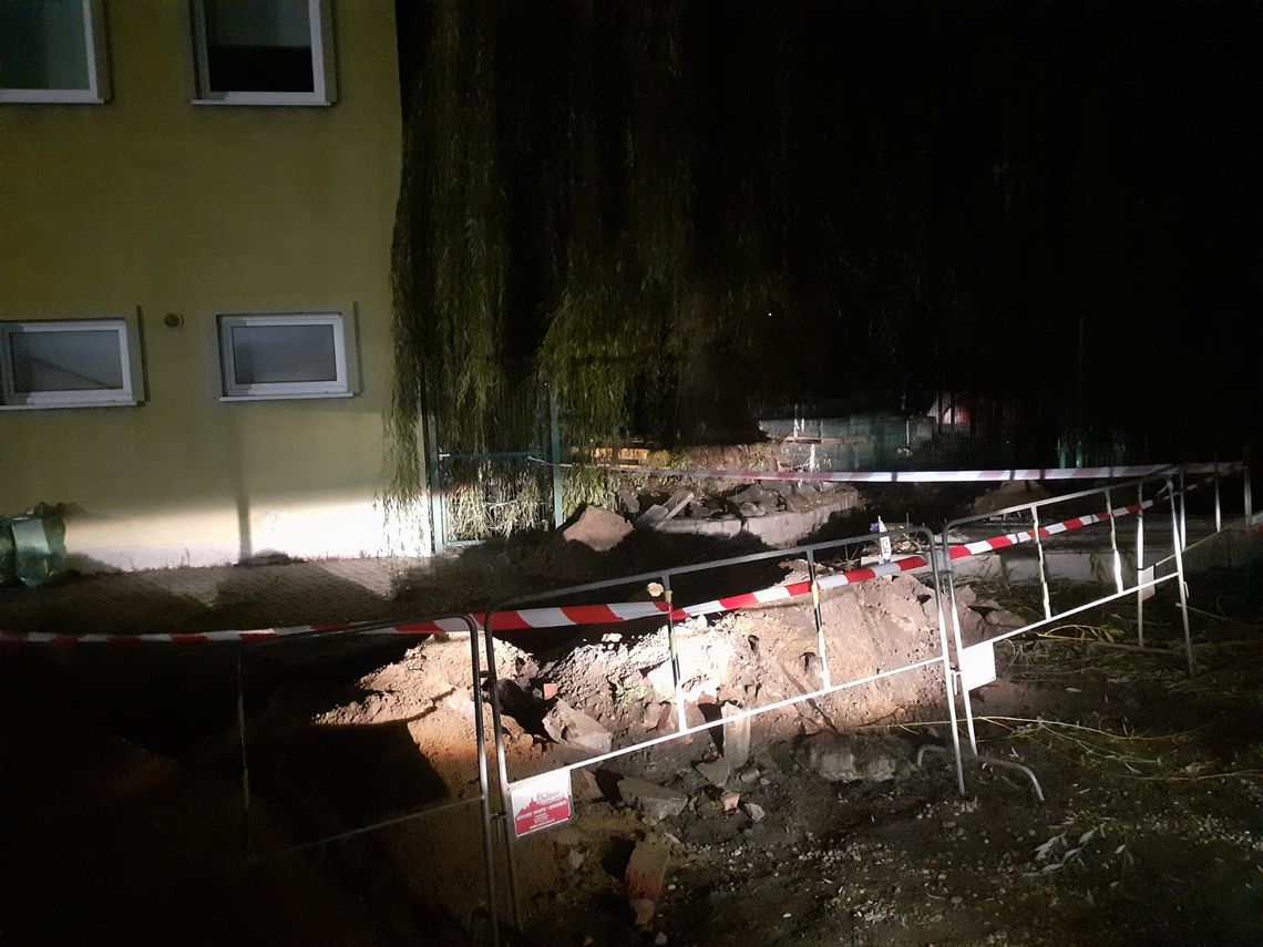 Niewybuch znaleziony  na stadionie miejskim w Dzierżoniowie.