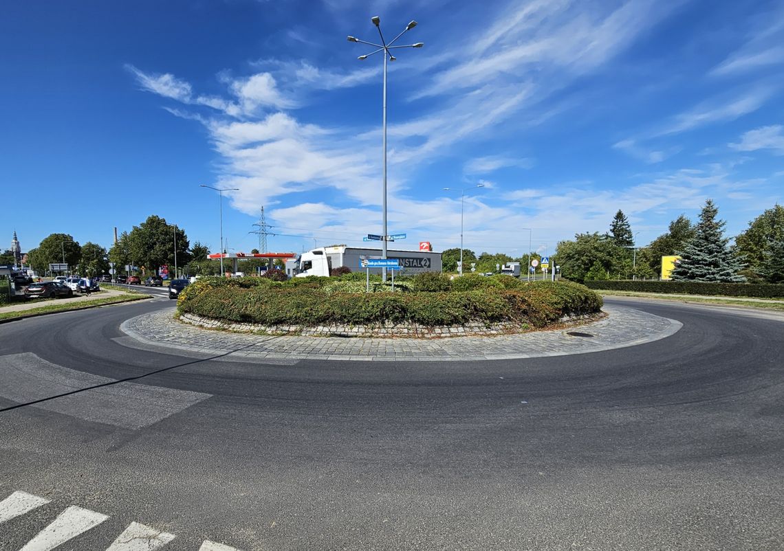 Nowa organizacja ruchu na rondzie im. gen. Romana Abrahama w Świdnicy