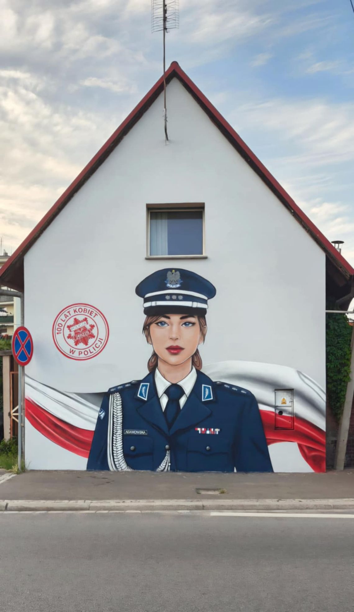 Nowy mural w Dzierżoniowie – hołd dla kobiet w policji Nowy mural w Dzierżoniowie – hołd dla kobiet w policji