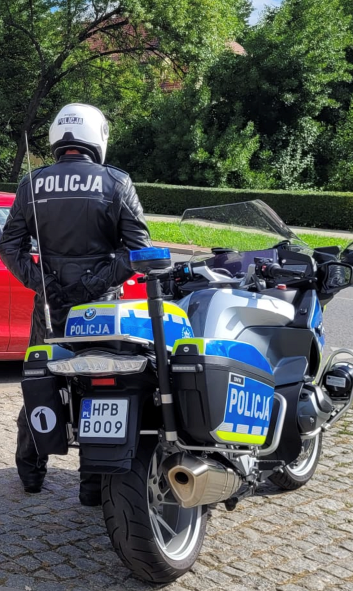 Nowy policyjny motocykl wyjechał na drogi powiatu kłodzkiego