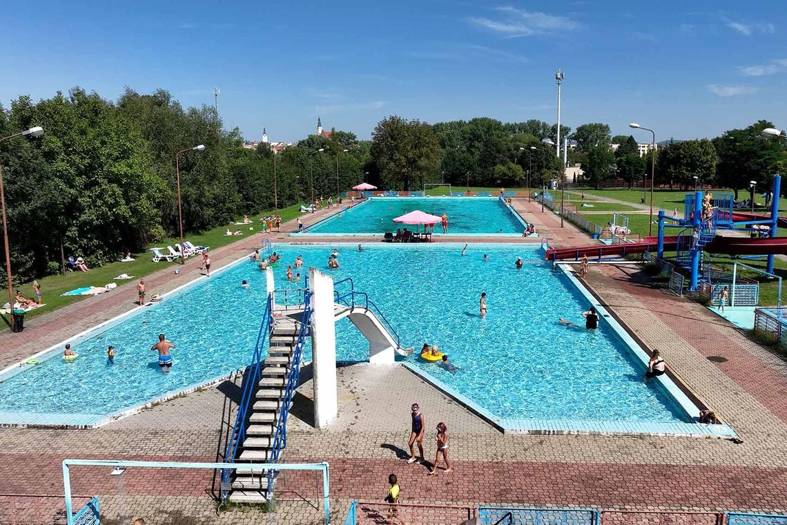 Od soboty zapraszamy na basen odkryty, po wakacjach rozpocznie się remont