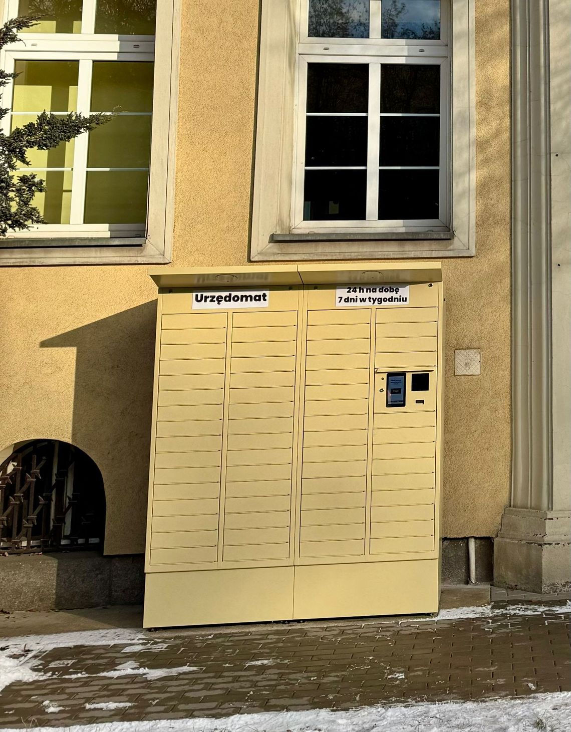 Odbiór dokumentów bez kolejek. Urzędomat uruchomiony w Starostwie Powiatowym w Wałbrzychu
