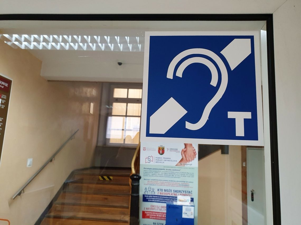 PĘTLE INDUKCYJNE DLA OSÓB NIEDOSŁYSZĄCYCH W STAROSTWIE W DZIERŻONIOWIE PĘTLE INDUKCYJNE DLA OSÓB NIEDOSŁYSZĄCYCH W STAROSTWIE W DZIERŻONIOWIE