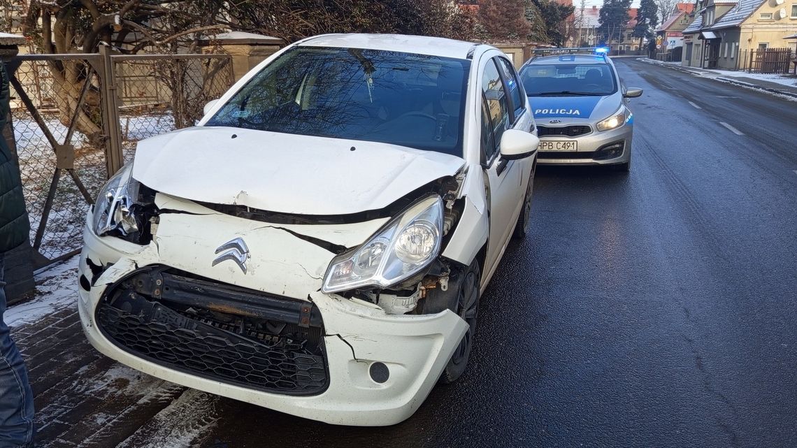 Pieszyce. Zderzenia Citroena z Lexsusem