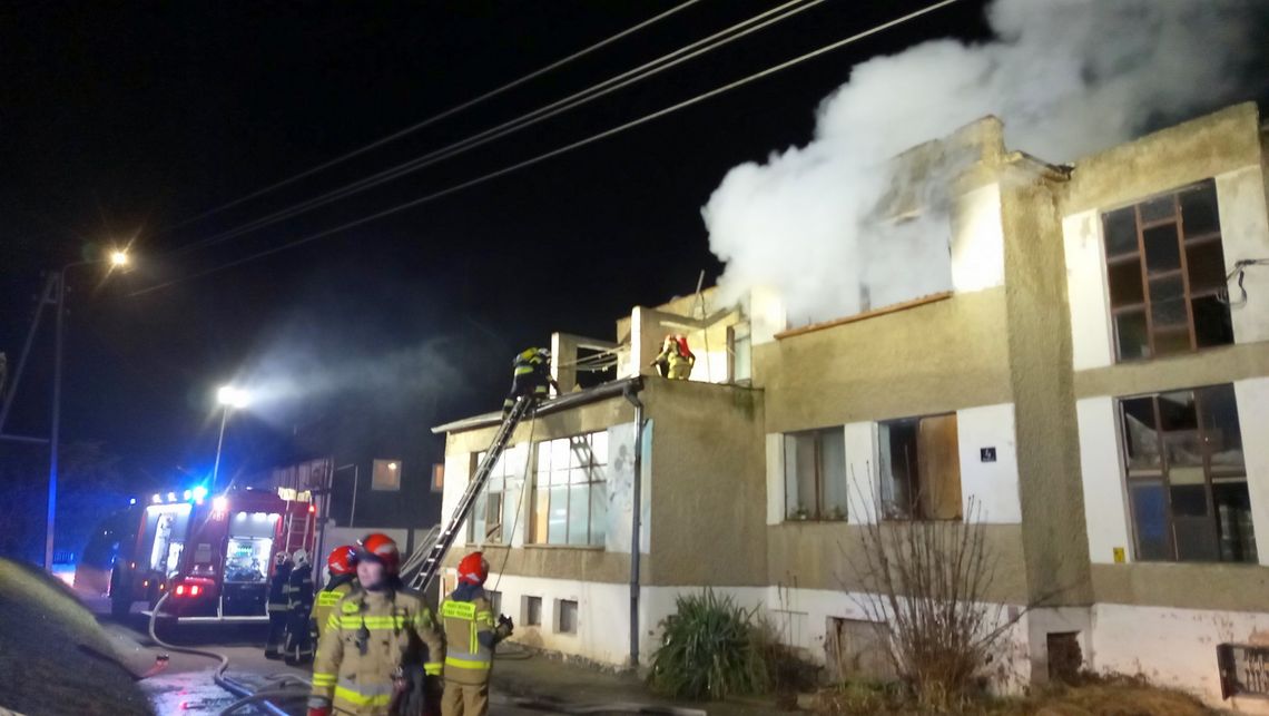 Piława Górna. Pożar pustostanu na Małej