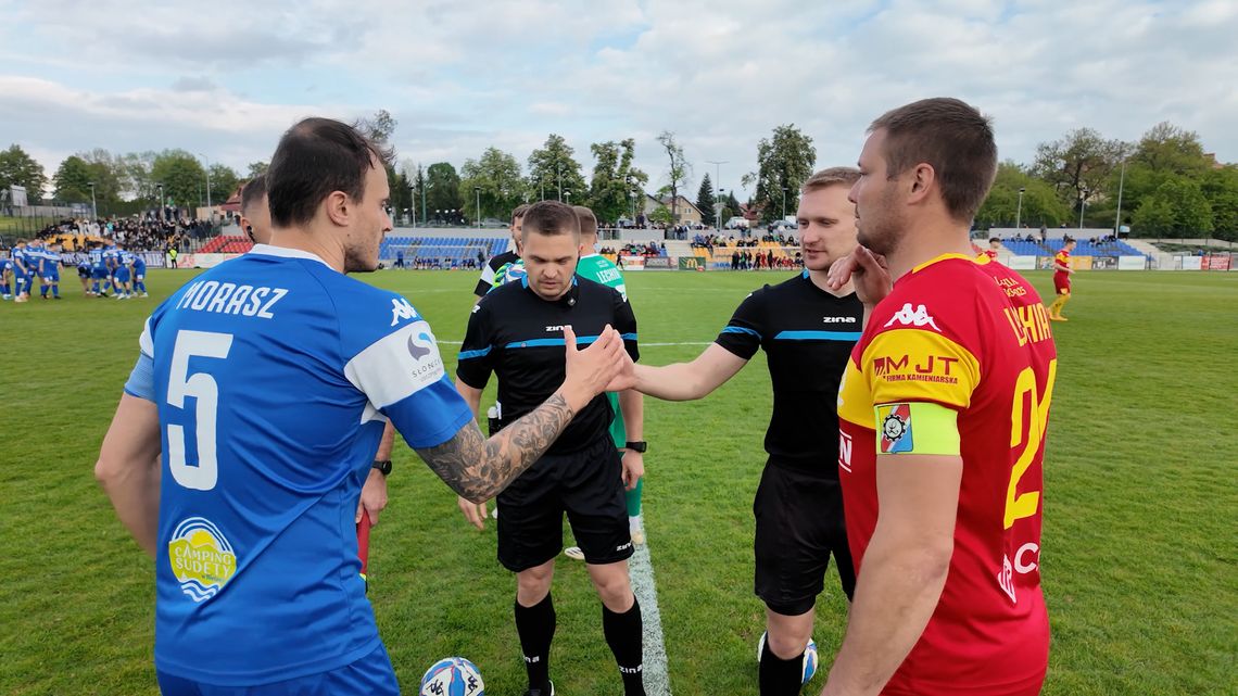Piłkarskie Derby Powiatu Dzierżoniowskiego Piłkarskie Derby Powiatu Dzierżoniowskiego