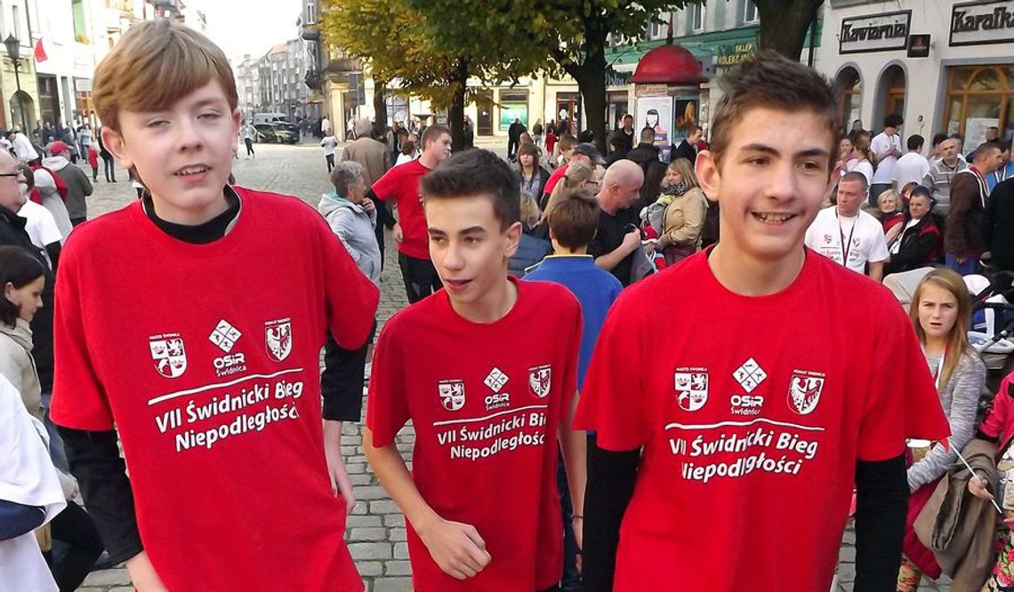 POBIEGNIJ DLA NIEPODLEGŁEJ - ŚWIDNICA 2015