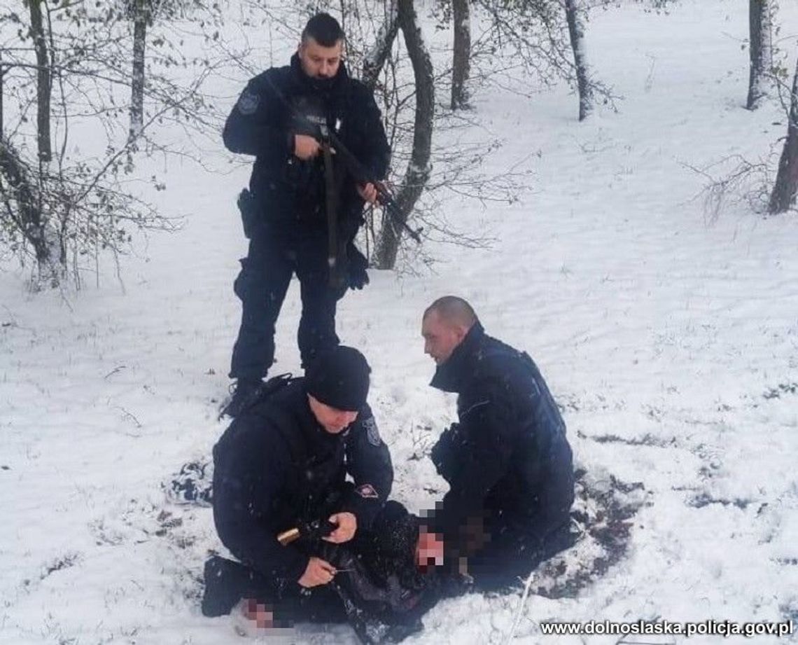 Podejrzany o usiłowanie zabójstwa dwóch wrocławskich policjantów zatrzymany [FILM]