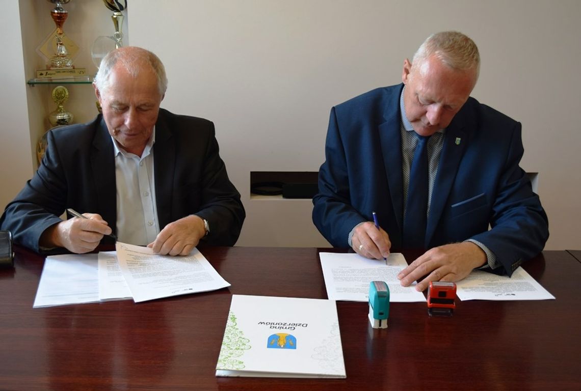 Podpisanie umowy na Przebudowę dróg gminnych w Gminie Dzierżoniów