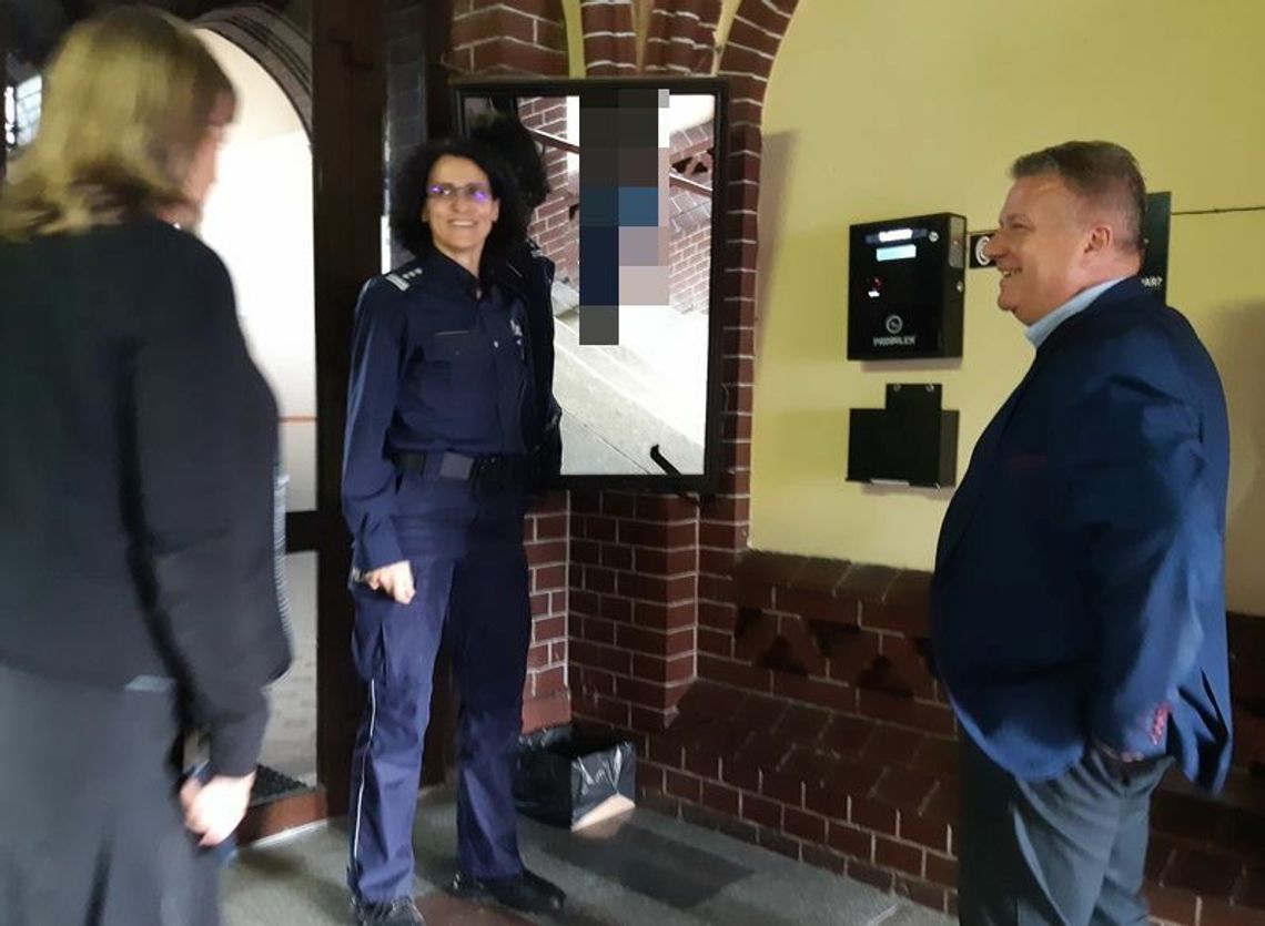 Policjanci otrzymali alkomat, którym sami mogą badać się mieszkańcy