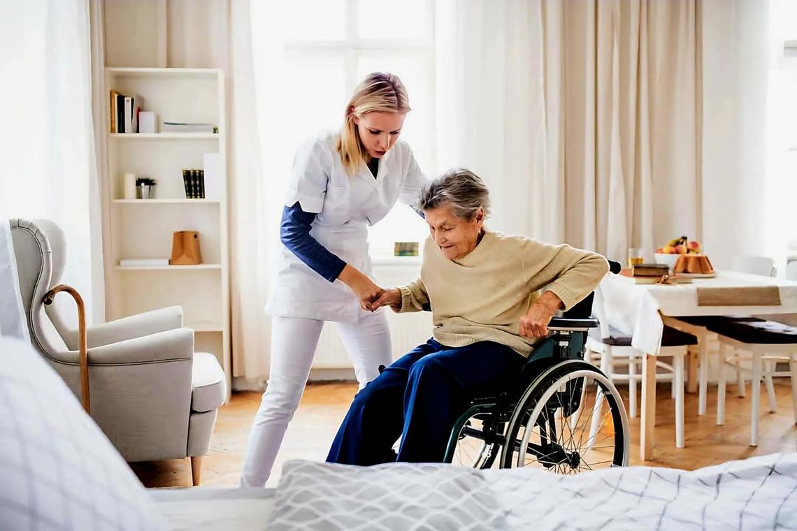 Ponad 600.000 zł dotacji na usługi opiekuńcze dla bielawskich seniorów w wieku 75+