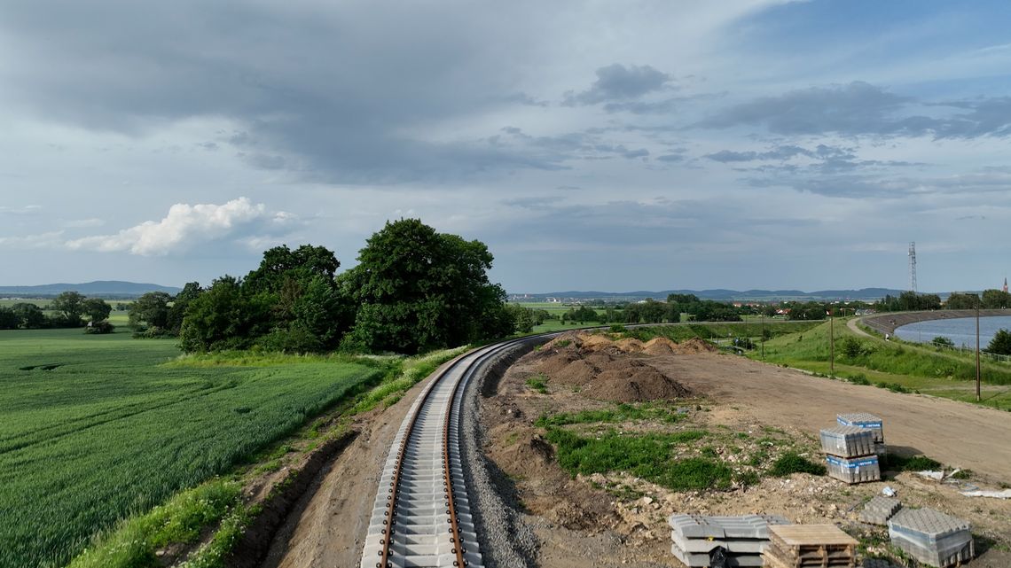 Postępy w rewitalizacji linii kolejowej w Bielawie