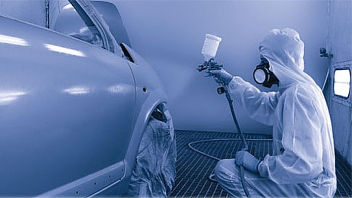 POSZUKUJE DO PRACY LAKIERNIKA I BLACHARZA POSZUKUJE DO PRACY LAKIERNIKA I BLACHARZA