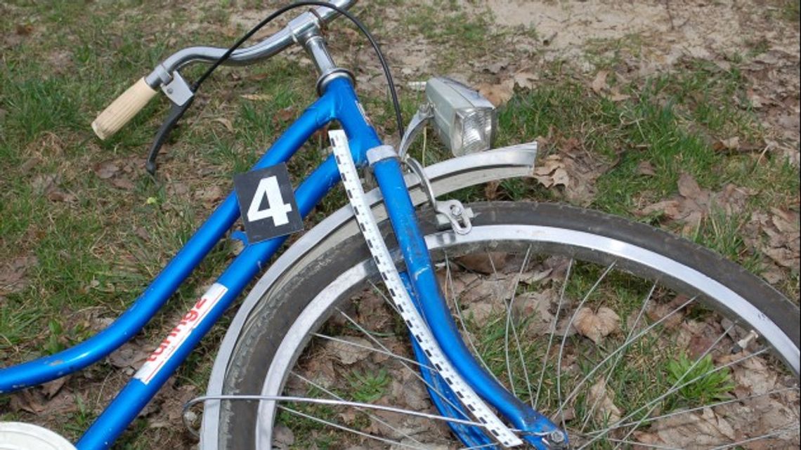 POTRĄCENIE ROWERZYSTY NA PASACH POTRĄCENIE ROWERZYSTY NA PASACH