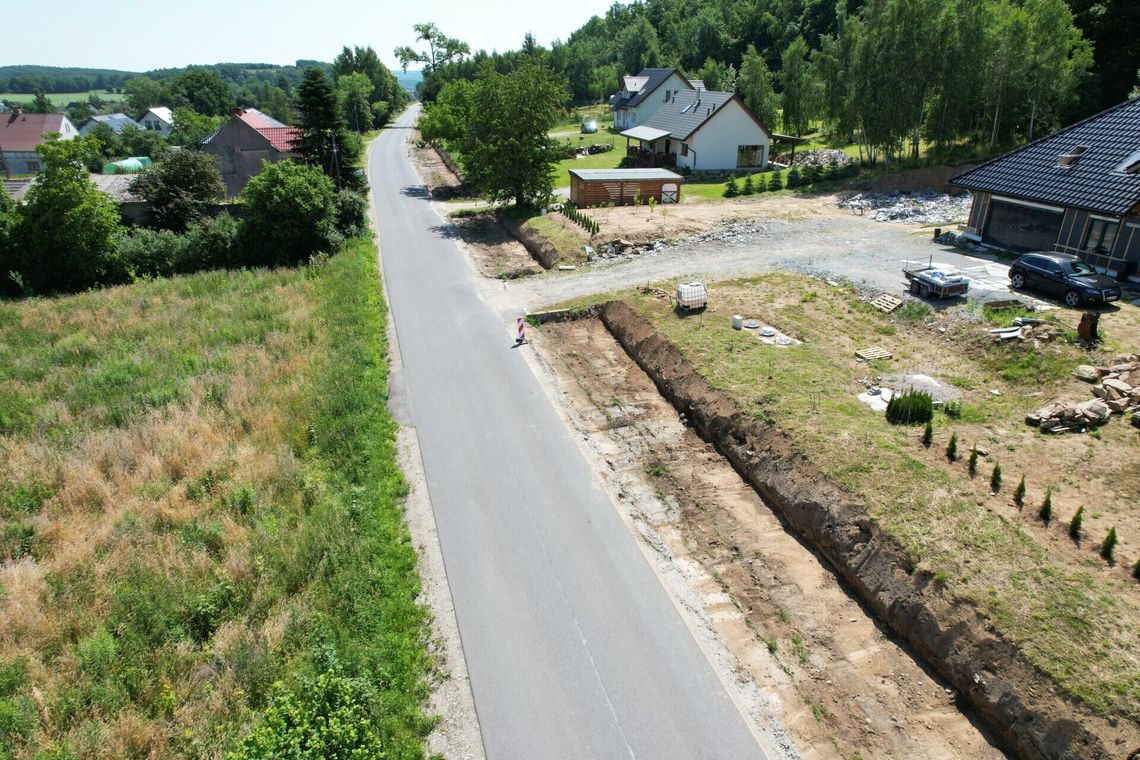 Powiat Dzierżoniowski buduje ścieżkę pieszo-rowerową na terenie gmin Dzierżoniów i Niemcza