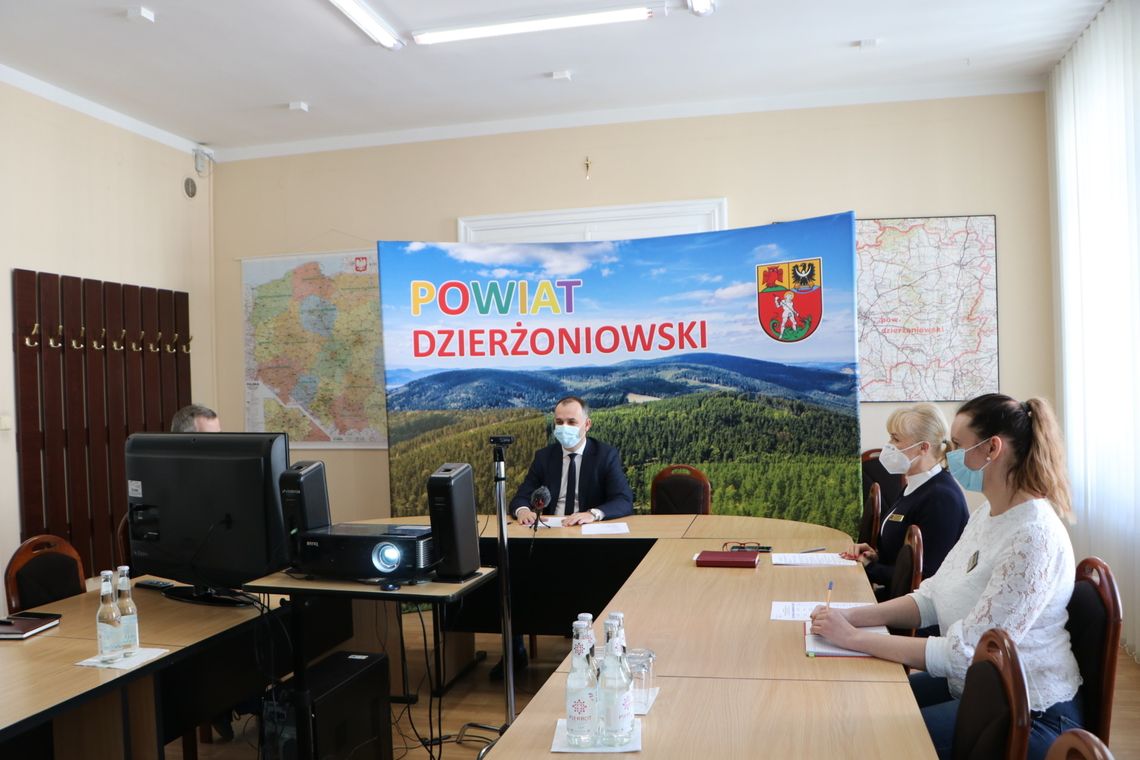 POWIATOWY ZESPÓŁ ZARZĄDZANIA KRYZYSOWEGO