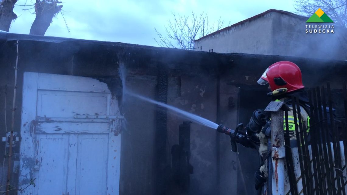 Pożar komórek w Pieszycach