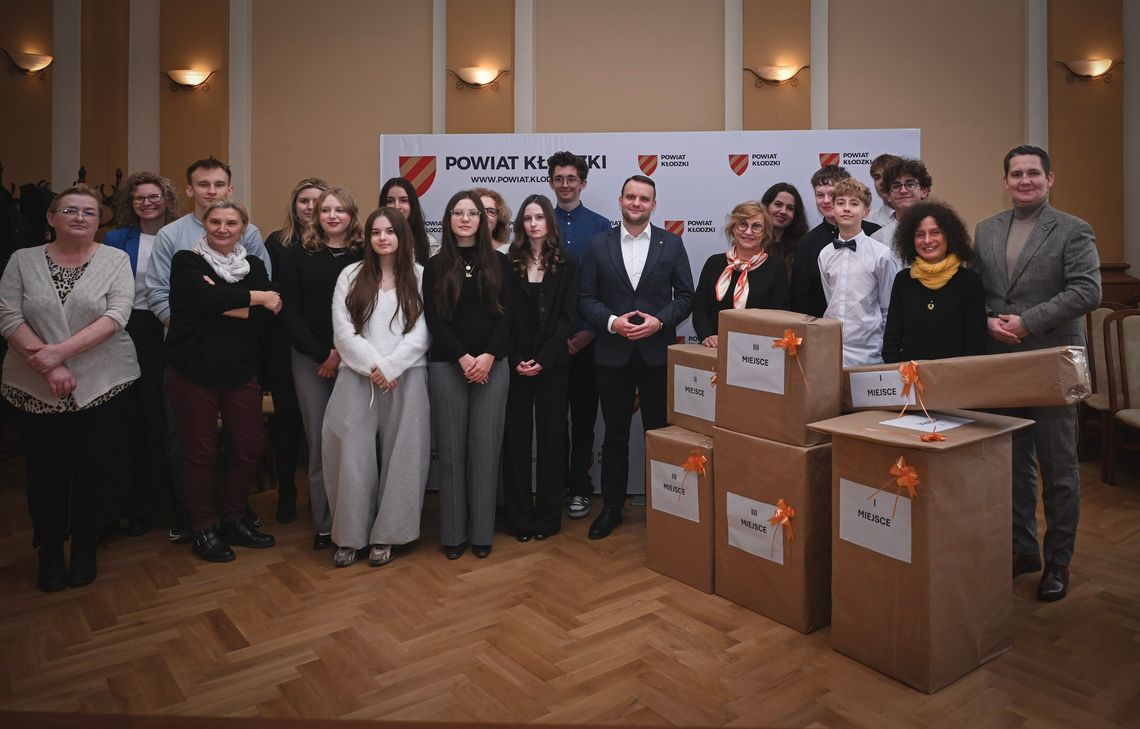 Poznaliśmy laureatów XXII Edycji Powiatowego Konkursu Ekologiczno-Przyrodniczego dla szkół średnich Poznaliśmy laureatów XXII Edycji Powiatowego Konkursu Ekologiczno-Przyrodniczego dla szkół średnich