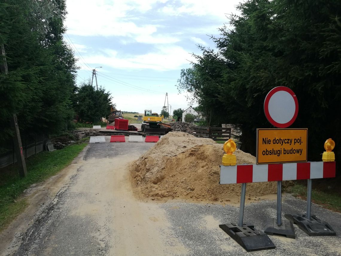 Przebudowa przepustu w Jędrzejowicach. Uwaga objazd