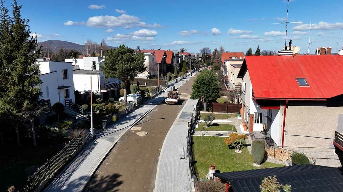 Przebudowa ul. rtm. Witolda Pileckiego weszła w tzw. fazę czystą