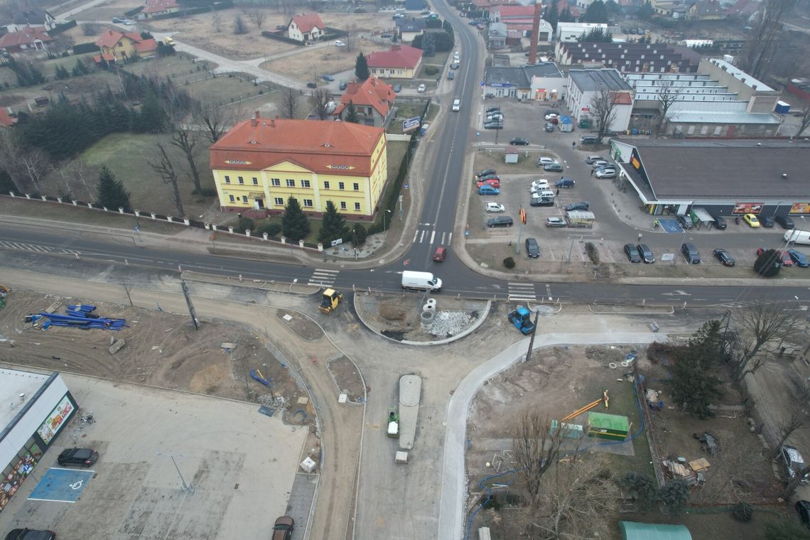 Przegląd inwestycji na drogach Powiatu Dzierżoniowskiego Przegląd inwestycji na drogach Powiatu Dzierżoniowskiego