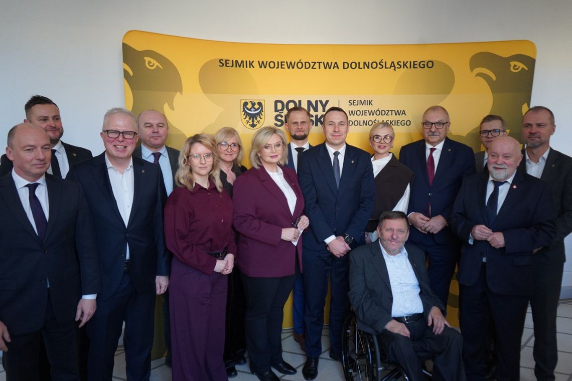 Rekordowy budżet Województwa Dolnośląskiego na 2026 rok przyjęty Rekordowy budżet Województwa Dolnośląskiego na 2026 rok przyjęty