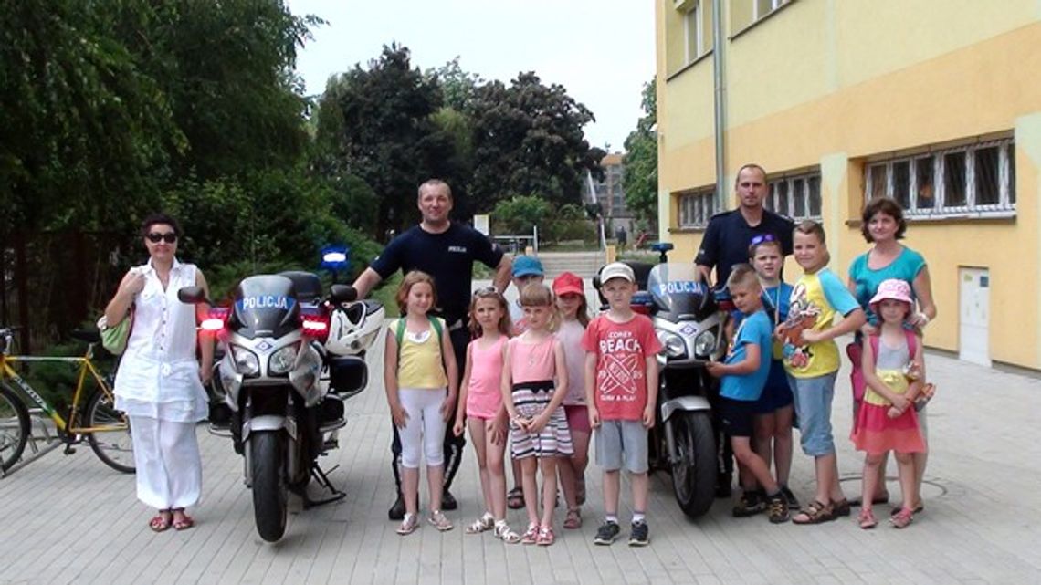 ROWEREM BEZPIECZNIEJ DO CELU ROWEREM BEZPIECZNIEJ DO CELU