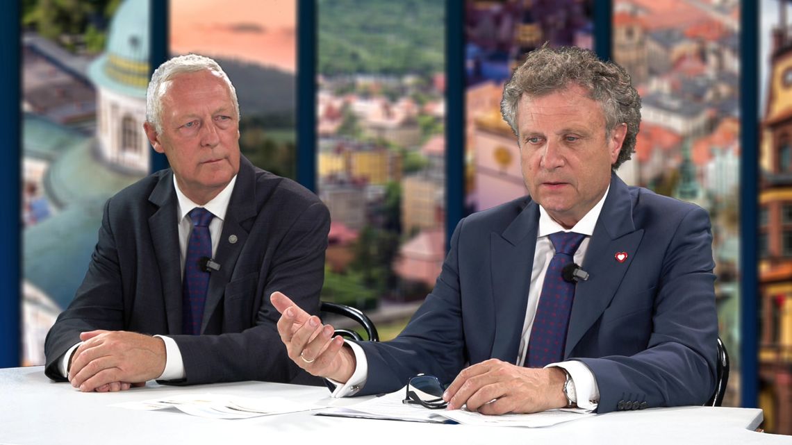 Rozmowa z Jackiem Karnowskim, Wiceministrem Funduszy i Polityki Regionalnej oraz Markiem Chmielewskim, Posłem na Sejm RP Rozmowa z Jackiem Karnowskim, Wiceministrem Funduszy i Polityki Regionalnej oraz Markiem Chmielewskim, Posłem na Sejm RP