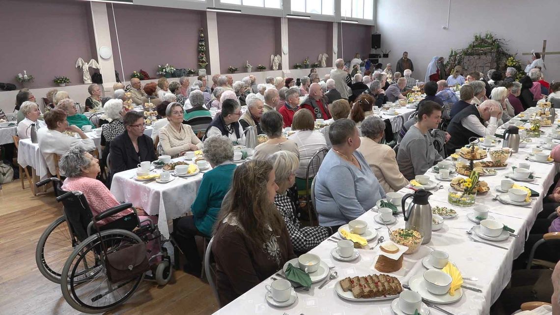 Śniadanie Wielkanocne w Zespole Ośrodków Wsparcia w Bielawie Śniadanie Wielkanocne w Zespole Ośrodków Wsparcia w Bielawie