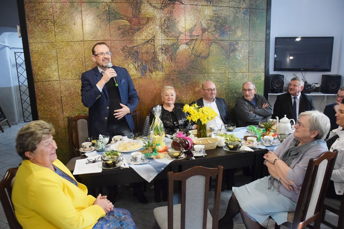 Spotkanie wielkanocne w klubie seniora Promyk w Kłodzku [foto]