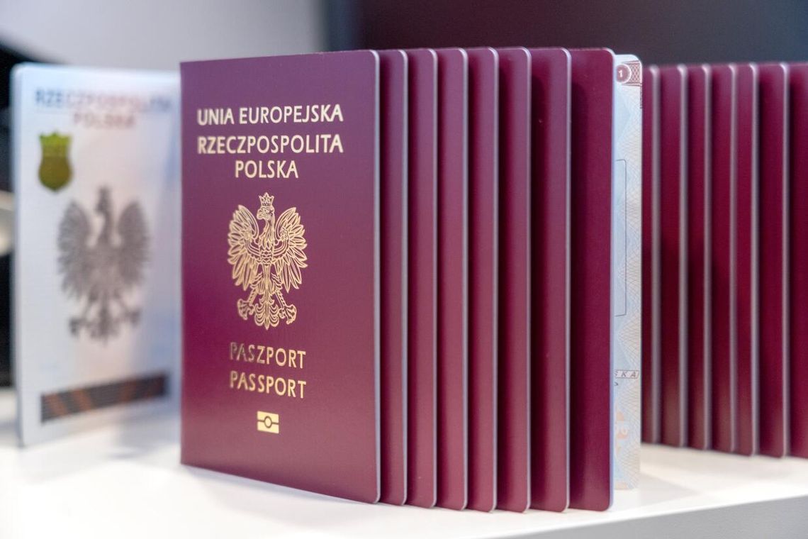 Sprawdź ważność swojego paszportu. Wiosna to najlepszy moment na wyrobienie nowego dokumentu.