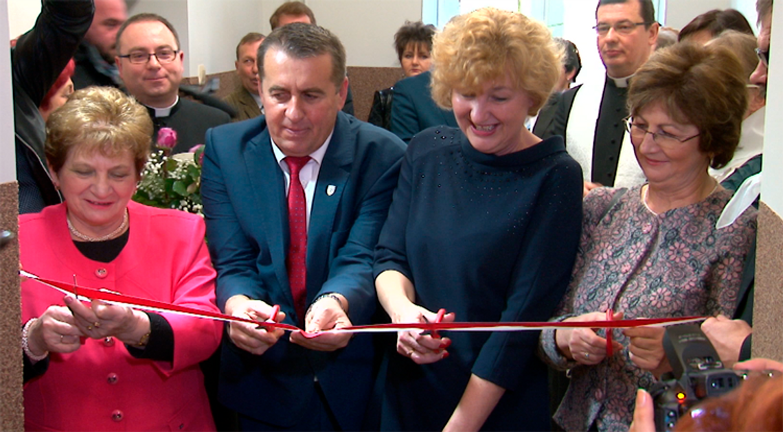 ŚRODOWISKOWY DOM SAMOPOMOCY SPOŁECZNEJ PRZESZEDŁ TERMOMODERNIZACJĘ ŚRODOWISKOWY DOM SAMOPOMOCY SPOŁECZNEJ PRZESZEDŁ TERMOMODERNIZACJĘ