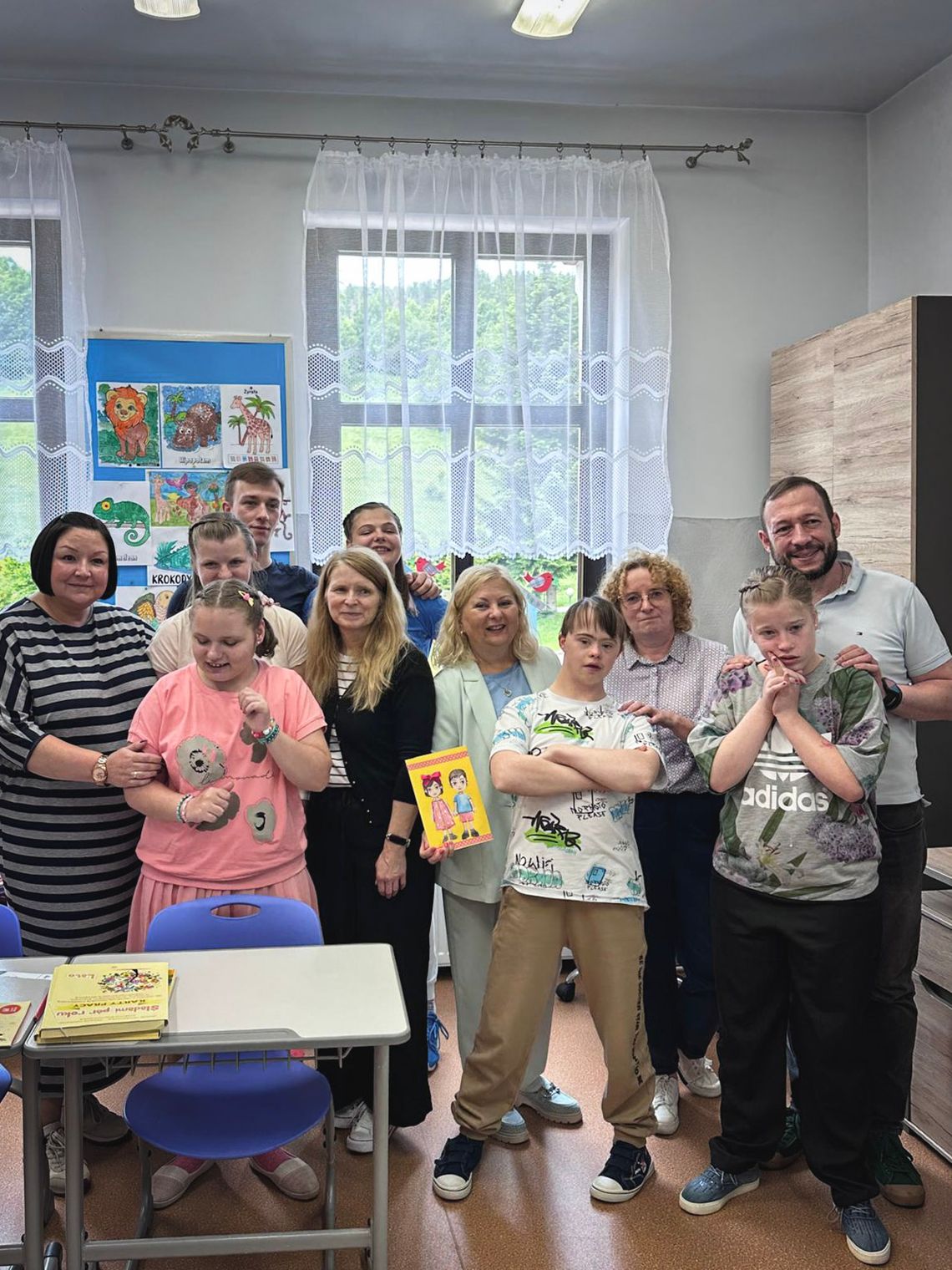 Starosta Kłodzki odwiedza szkoły specjalne i DPS w Ludwikowicach Kłodzkich Starosta Kłodzki odwiedza szkoły specjalne i DPS w Ludwikowicach Kłodzkich