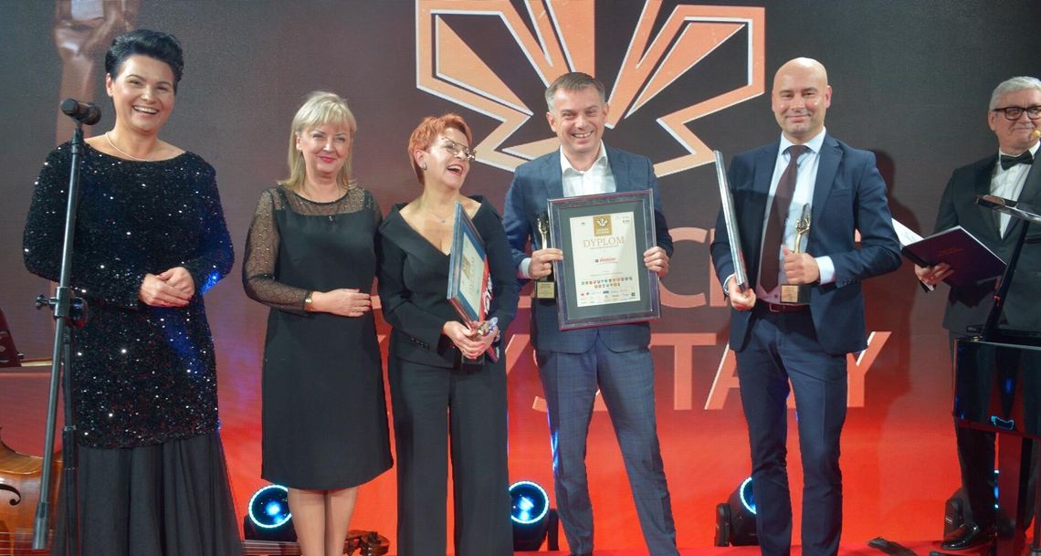 Super Sudecki Kryształ dla firmy Domino Polska, która świętuje 30-lecie swoich salonów Super Sudecki Kryształ dla firmy Domino Polska, która świętuje 30-lecie swoich salonów