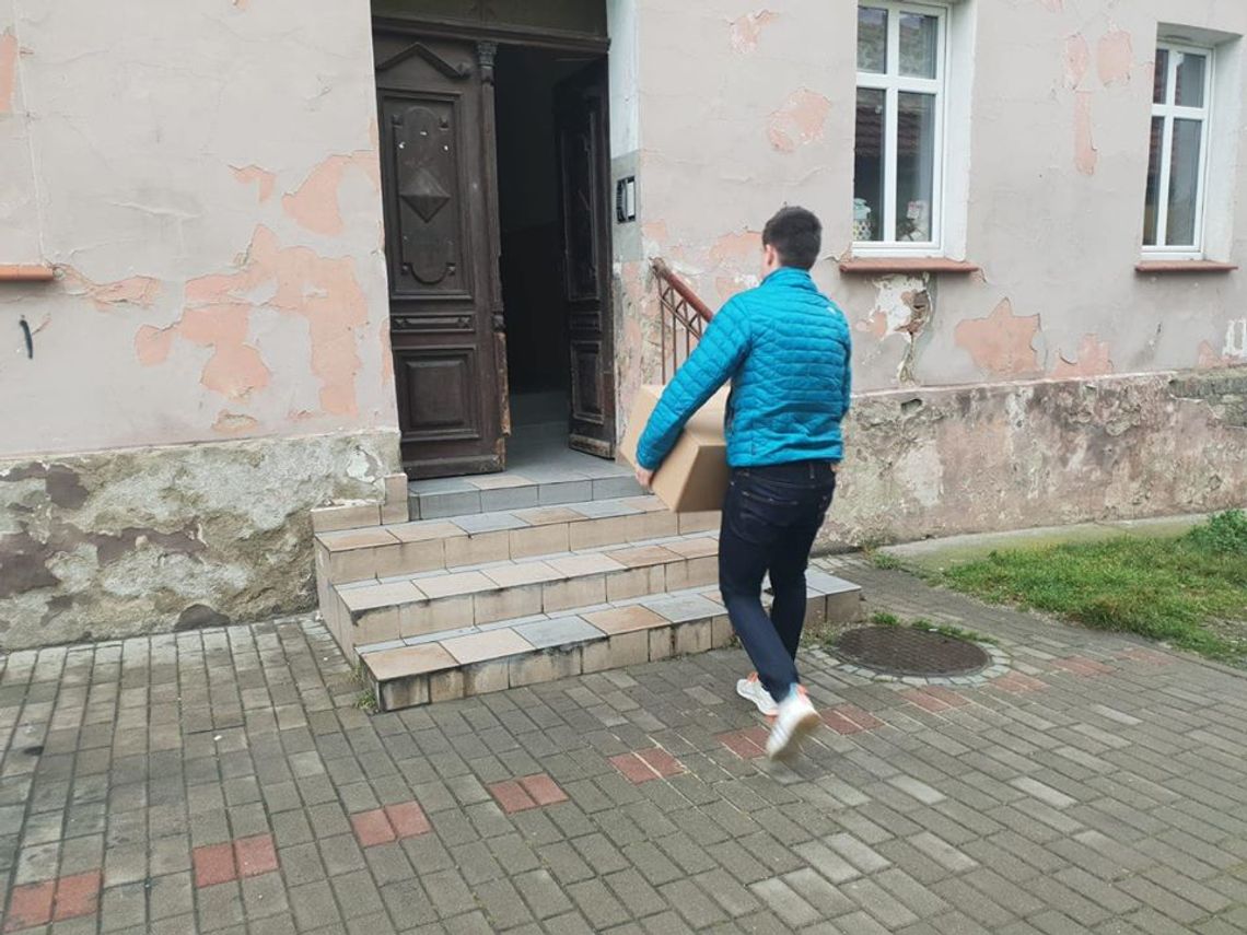 ŚWIĄTECZNA AKCJA CHARYTATYWNA UKS „SIÓDEMKA” BIELAWA ŚWIĄTECZNA AKCJA CHARYTATYWNA UKS „SIÓDEMKA” BIELAWA